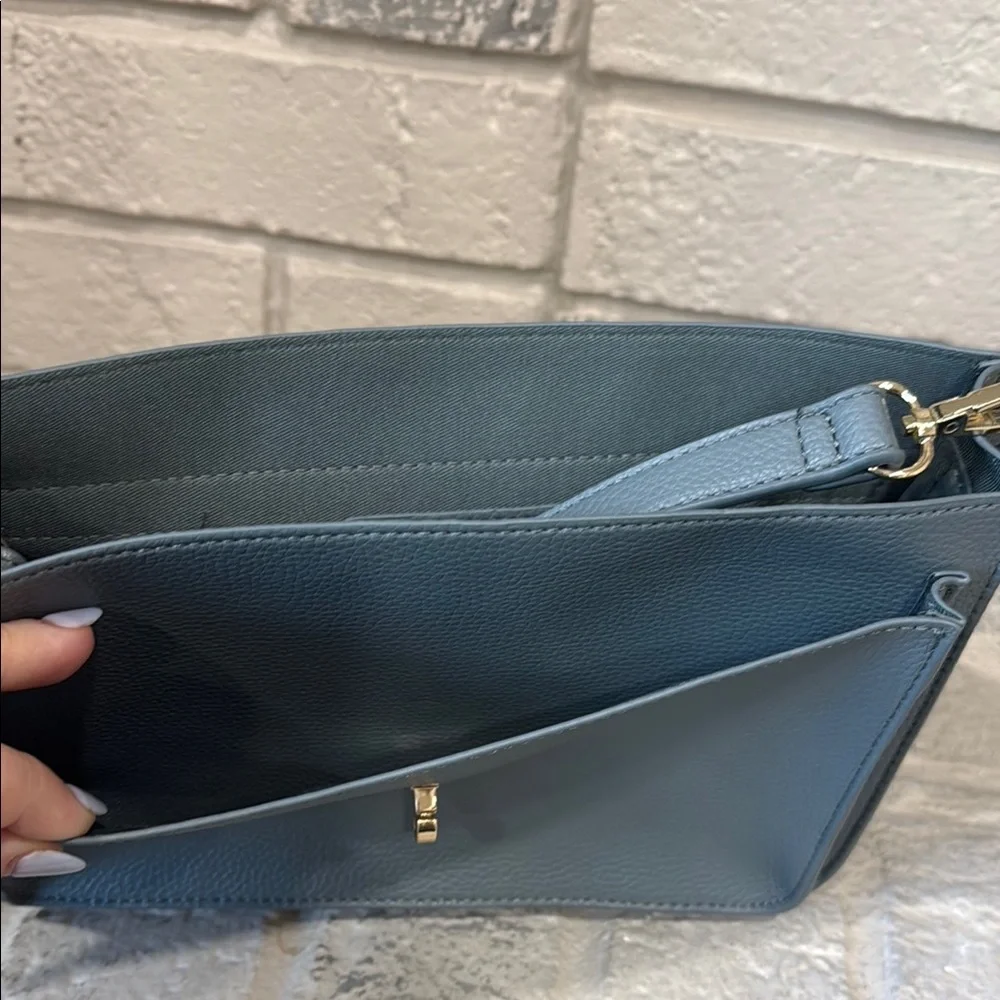 Crossi Elegant Blue Gray Handbag